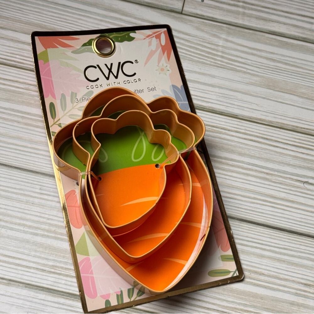 CWC Orange  Carrot Shape Three Piece Cookie Cutter Set - Picture 7 of 8